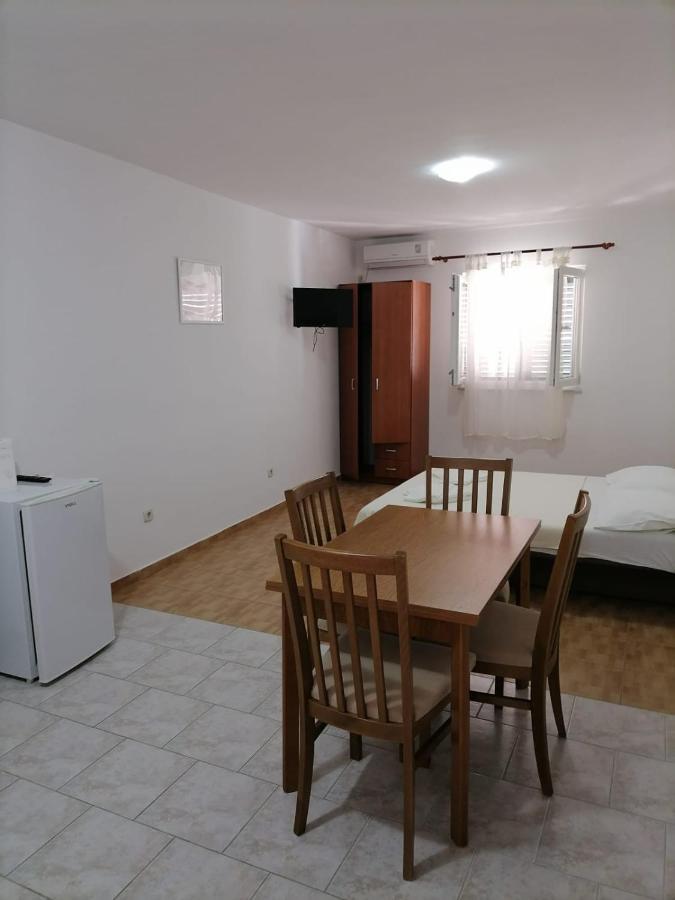 Apartmani Gajeta Biograd Na Moru Exterior foto